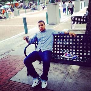 Meet your Posher, Sterling